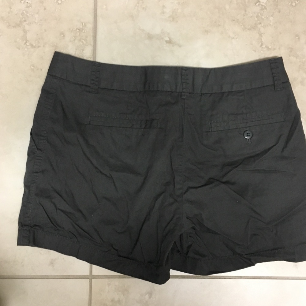 Shorts - Picture 2 of 3